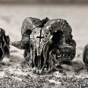 Gothic Skull Ring